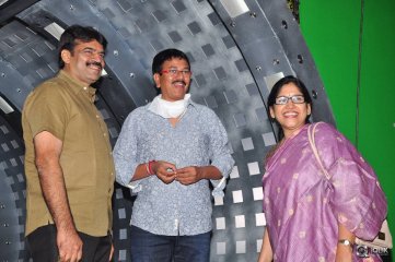 Aatadukundam Raa Movie Press Meet